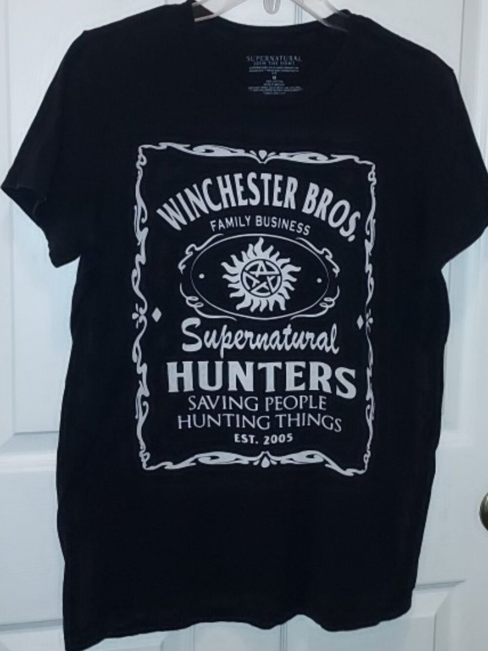 WINCHESTER BROS HUNTERS Supernatural SHIRT 😎👹👽👻🔯 ❤️ Adult Sz M